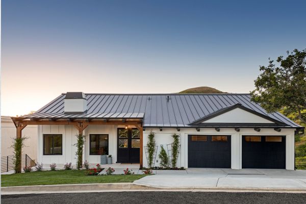 house-directly-in-the-sun